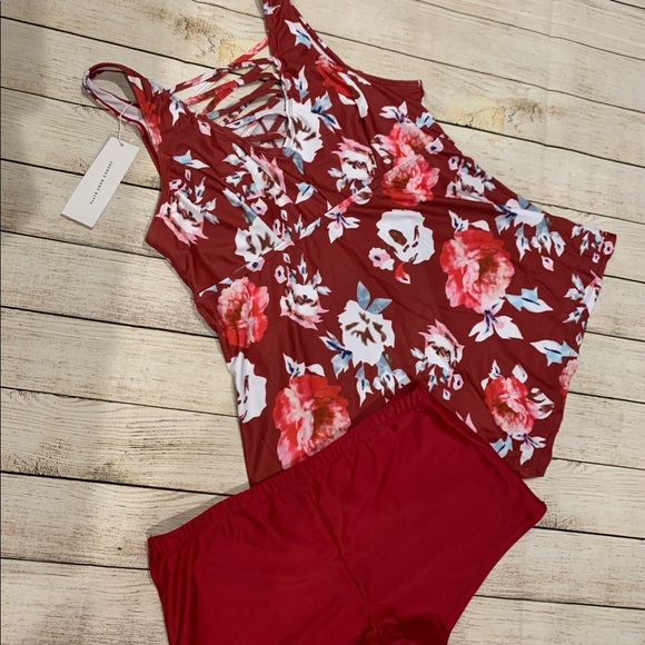 Two piece bathing suit - Picture 1 of 2